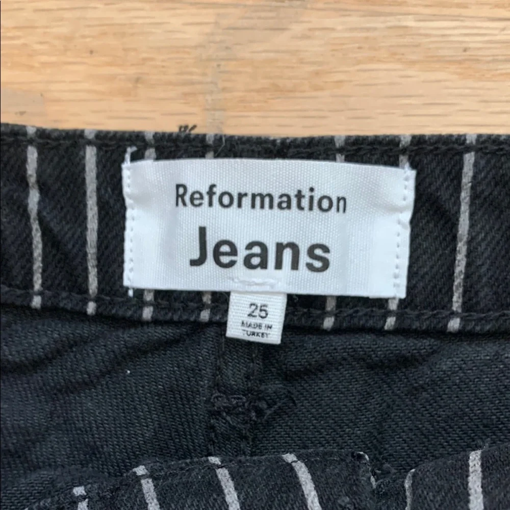 Reformation Georgia Pinstripe High Rise Flare Jeans Size 25 - Picture 3 of 13